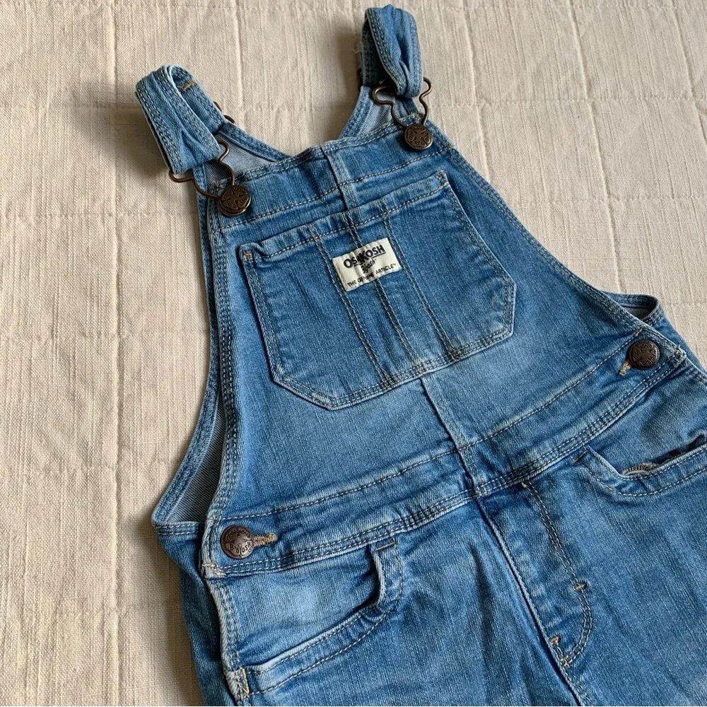 OshKosh B'gosh Girl Vestbak Blue‎ Shortalls Overalls Crochet Lace Hem Size 5 5T